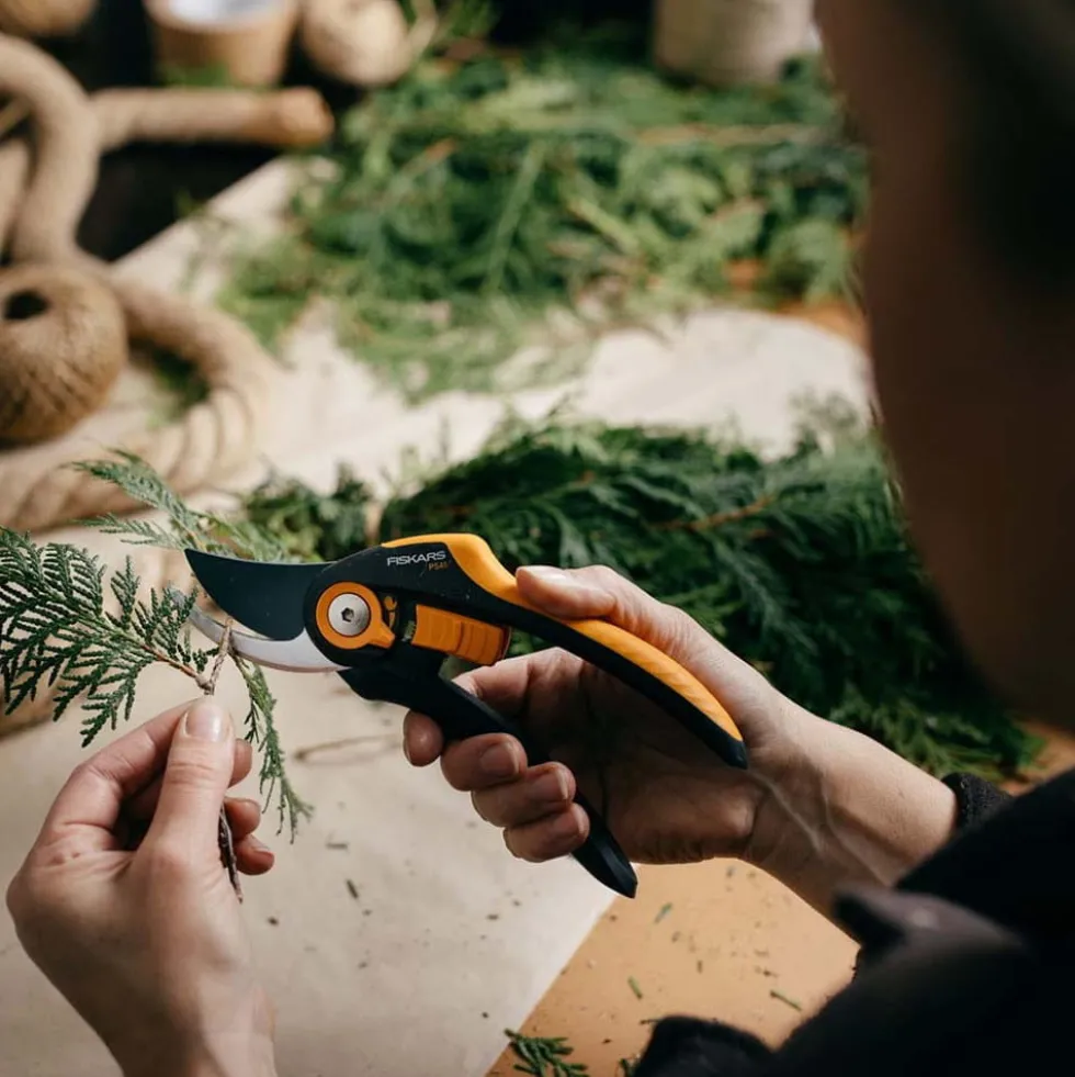 Forbici da potatura FISKARS SMARTFIT PLUS P541 bypass