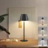 Lampada led da tavolo ricaricabile CFG AUDREY nera con intensità luminosa e tonalità di luce regolabile