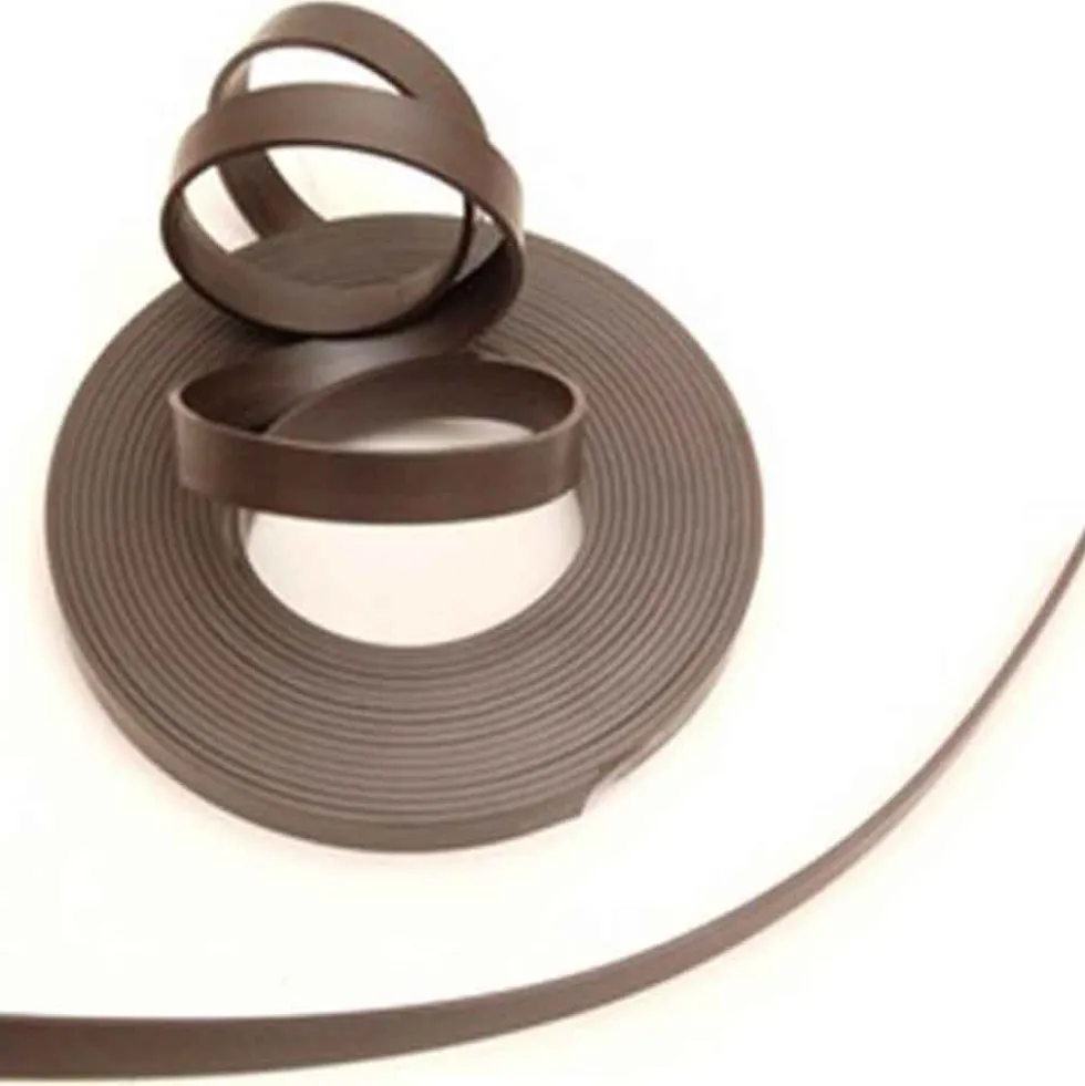 Nastro magnetico a calamita mm.12 x 5 mt.