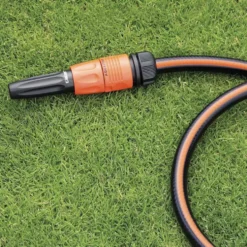 Raccordo automatico ad aggancio/sgancio rapido quick-click CLABER 8605 con acquastop per tubo 3/4"