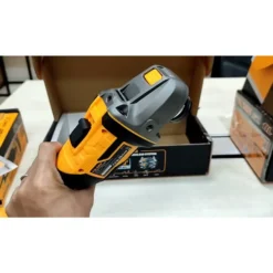 Smerigliatrice angolare a batteria 20V BRUSHLESS mm.125 serie MP20V TOLSEN 87278 solo corpo macchina