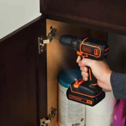 Trapano avvitatore a batteria 18V 1,5Ah BLACK+DECKER BDCDC18K con valigetta