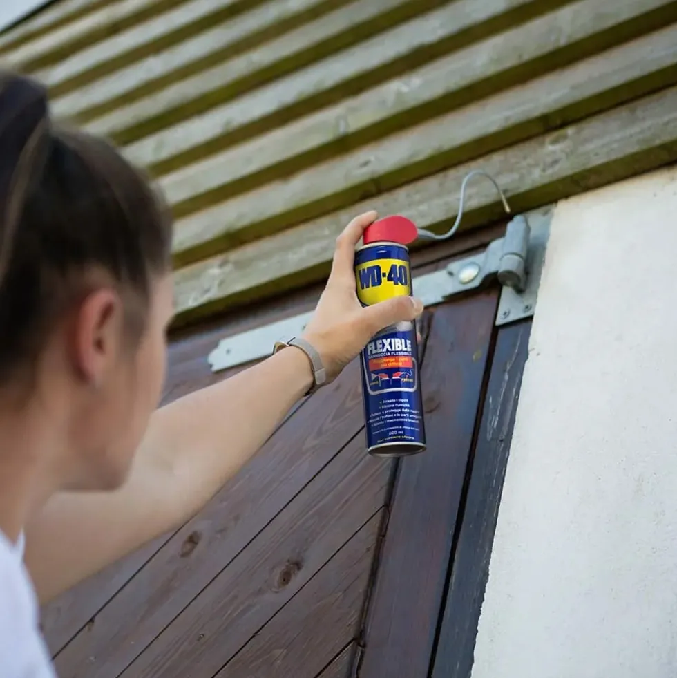 WD-40 FLEXIBLE Sbloccante spray lubrificante multifunzione protettivo detergente WD40 ml.600 con cannula flessibile