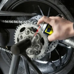 WD-40 Pulitore per catene spray ml.400 WD40 elimina sporco e grasso dalle catene